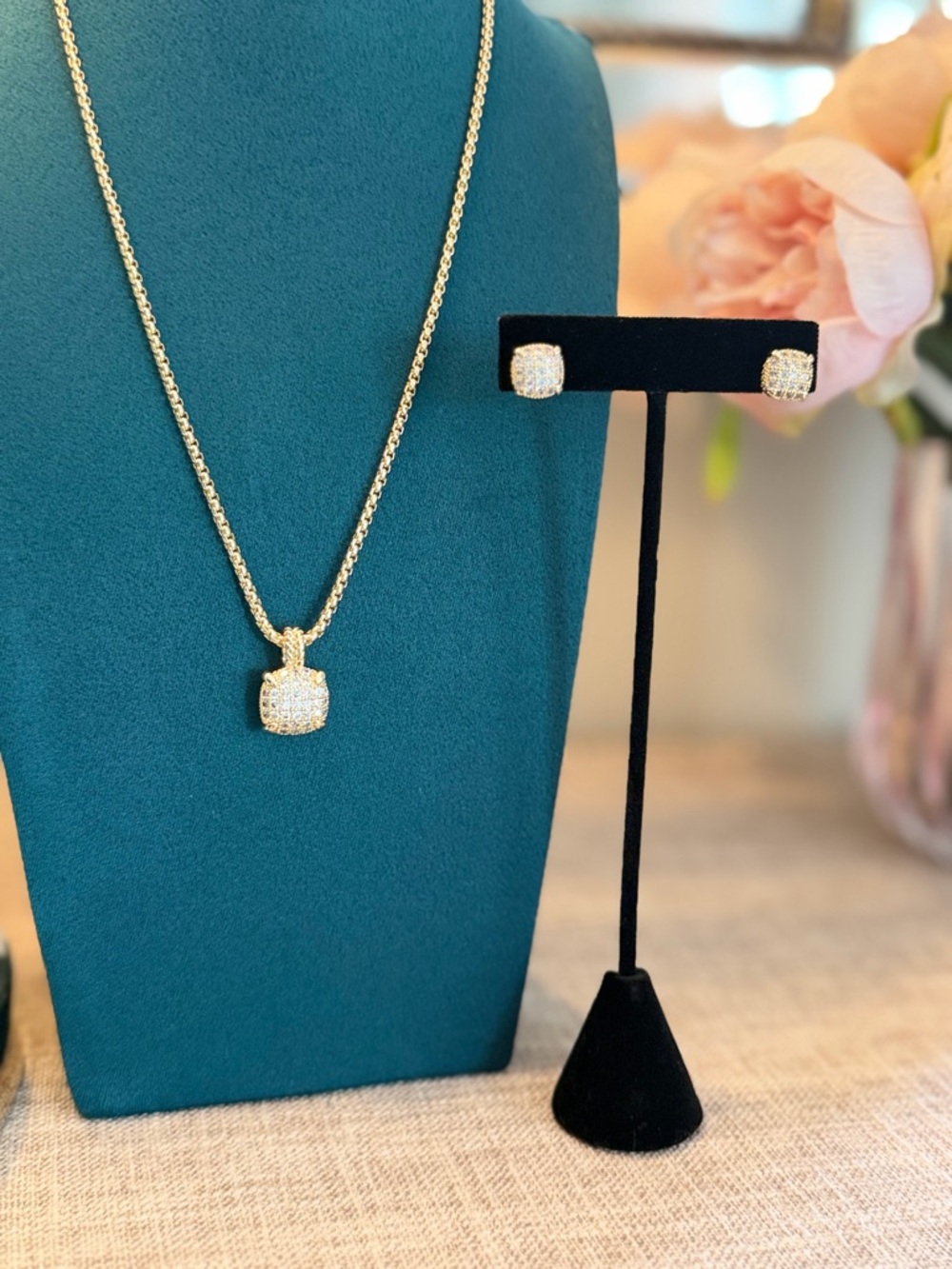 New 18k Gold plated Pavé Square Pendant Necklace and Stud Earrings Set